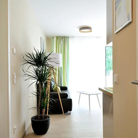Linden-palais 11 Apartment *